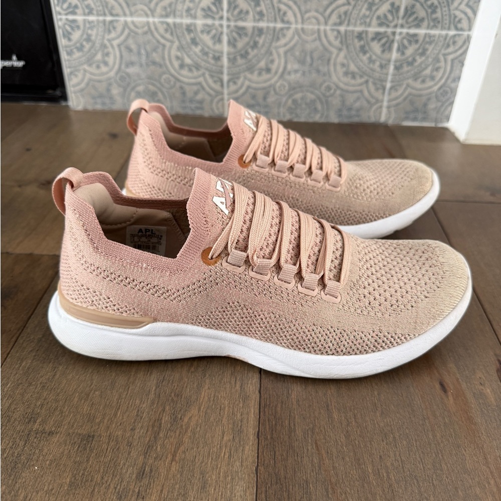 APL Techloom Breeze size 7.5